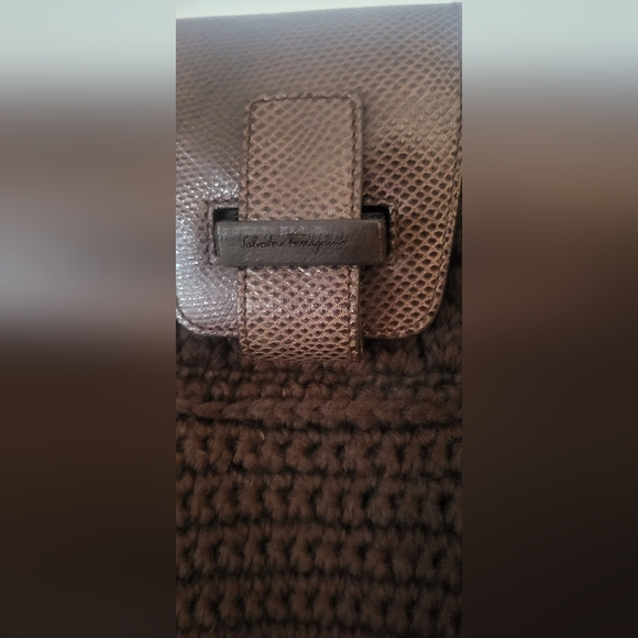 Salvatore Ferragamo crochet handbag - Picture 5 of 9